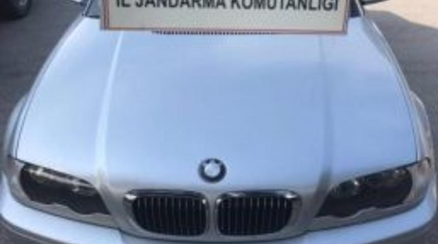 G&uuml;mr&uuml;k Ka&ccedil;ağı Ara&ccedil;lara El Konuldu