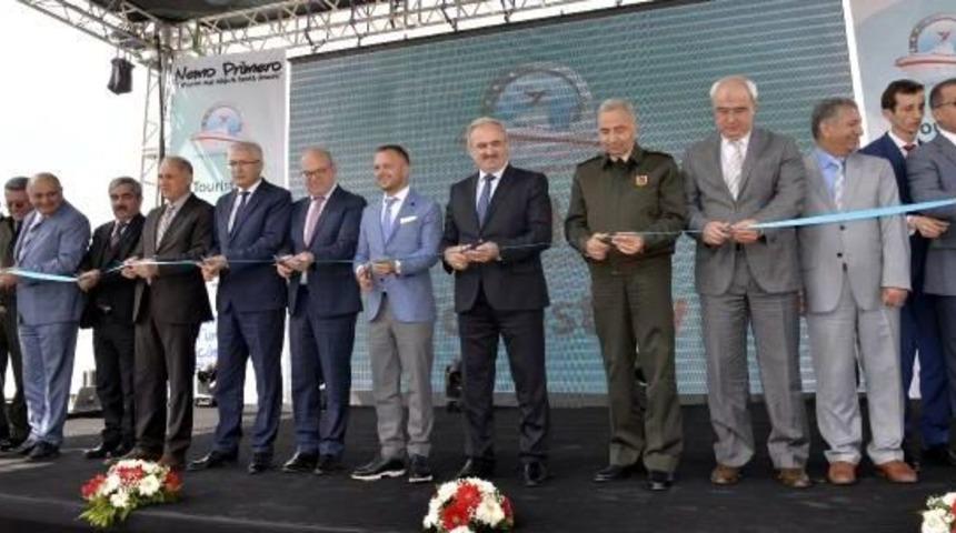 İlk Turistik Denizaltı, Gemi Batığına Dalış Yaptı