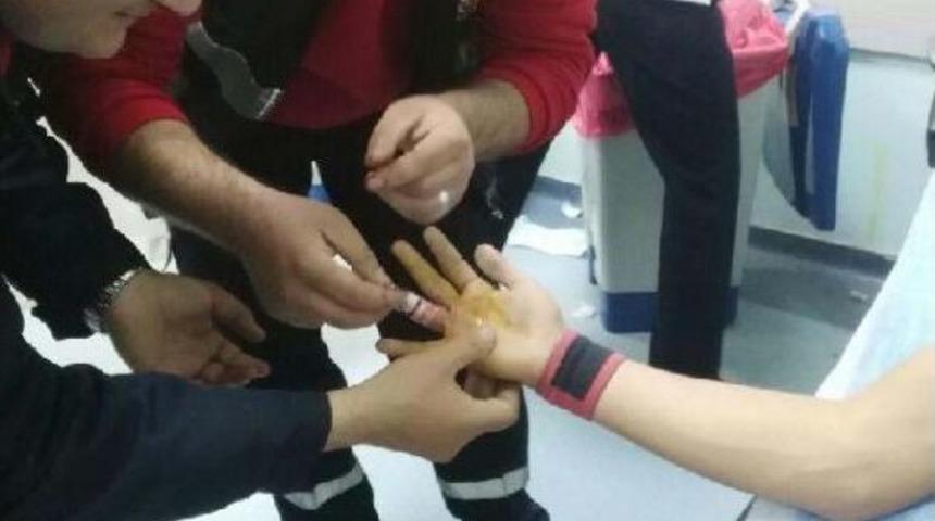 Sma&ccedil; Basarken Az Daha Parmağından Oluyordu