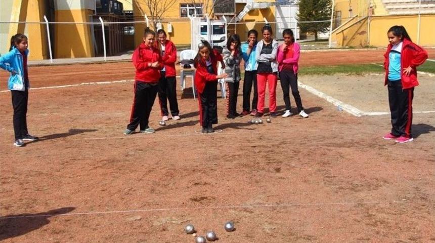 K&uuml;&ccedil;&uuml;kler Bocce M&uuml;sabakaları Başladı