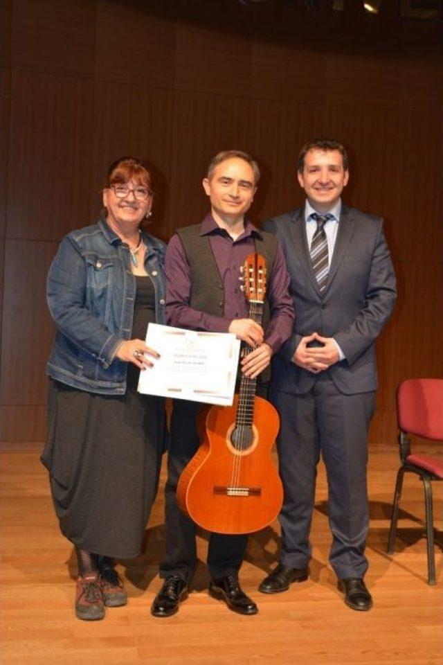 Düzce Üniversitesi’nde Gitar Resitali Gerçekleştirildi