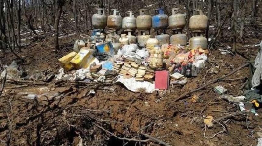 Pkk Sığınağında Grup Elebaşının Cesedi Bulundu