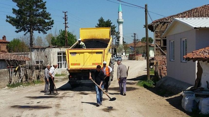 &Ccedil;an&rsquo;da K&ouml;y Yoılları Onarılıyor