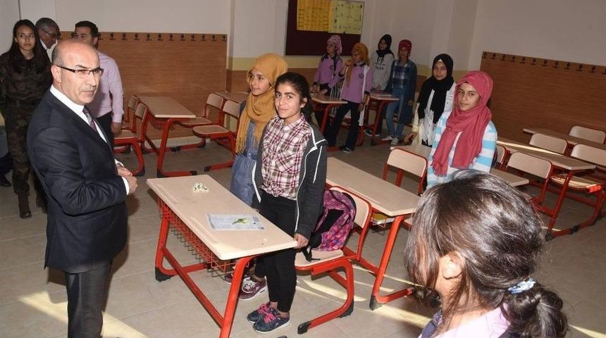 Vali Demirtaş: "fiziki Mekanların İyileştirilmesiyle Eğitim Kalitesi Artar"