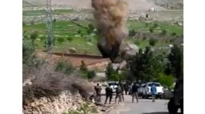 Mardin&rsquo;de Karayoluna D&ouml;şenen Patlayıcı İmha Edildi