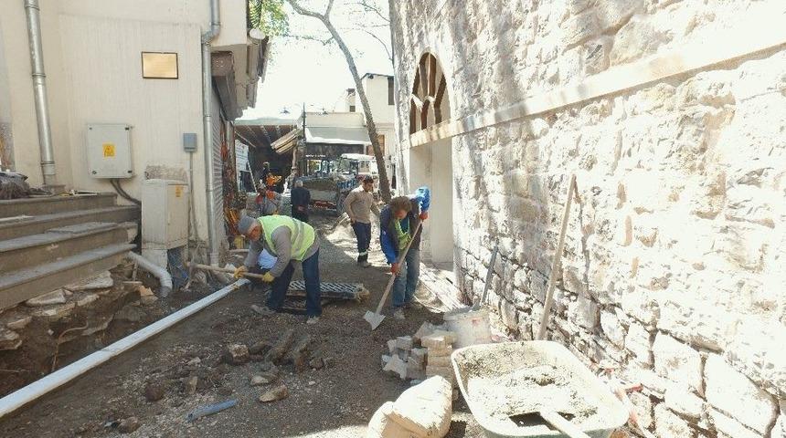 Saraçhane’de Zemin Düzenleme Çalışmaları Başladı