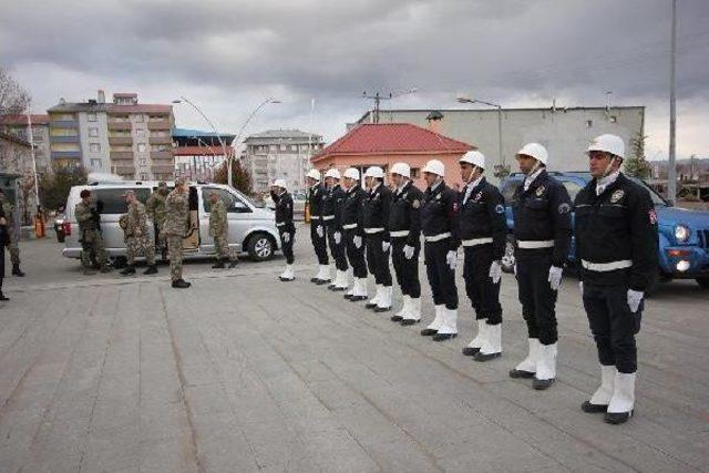 Kara Kuvvetleri Komutanı Orgeneral Salih Zeki Çolak, Ağrı'da