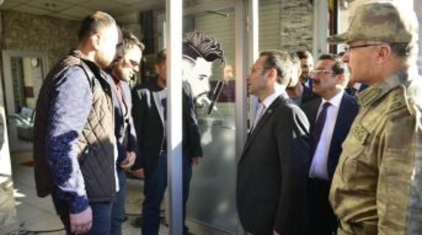 Vali Aksoy Ve Başkan Atilla, Patlama B&ouml;lgesinde İncelemelerde Bulundu