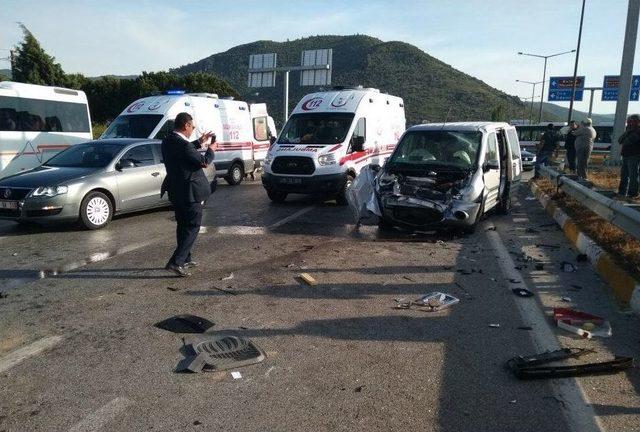 Selçuk Kaymakamı Trafik Kazası Geçirdi: 1 Ölü, 2 Yaralı