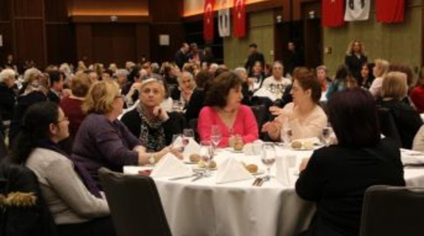 Chp’den Gayrimüslim Azınlıklara Oruç Yemeği