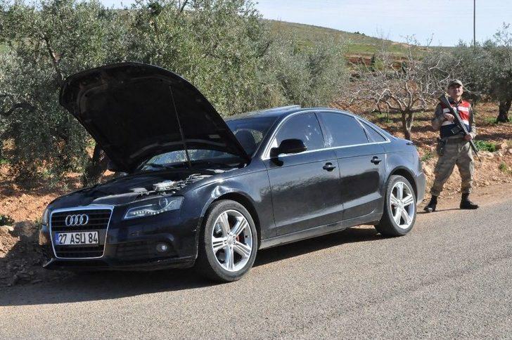 Dur İhtarına Uymayan Araçtan Polise Ateş Açıldı G3