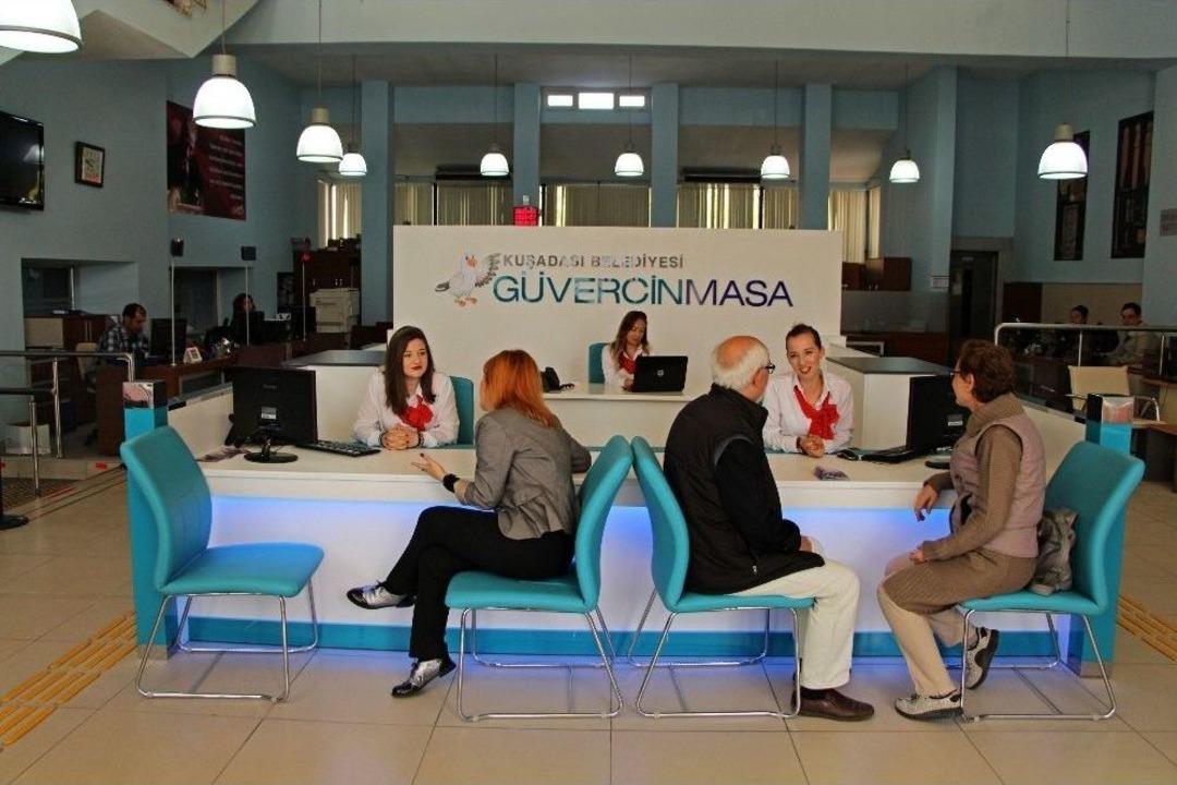 Kuşadası Belediyesince G&uuml;vercin Masa Kuruldu