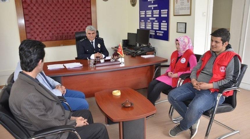 Gen&ccedil;lik Merkezi Polis Karakolunu Ziyaret Etti