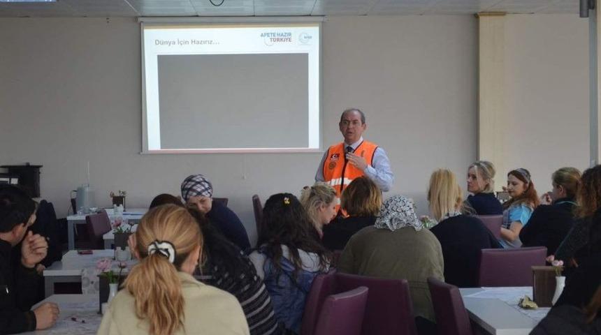 Hastane Personeline Afet Bilinci