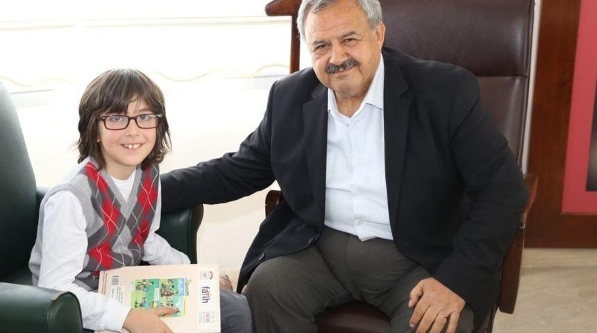 Burhaniyeli &Ouml;ğrenci Başkan Uysal&rsquo;dan Belediyecilik &Ouml;ğrendi