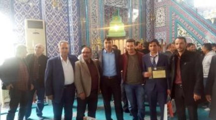 Pasinler İmam Hatip Lisesi Hafızlık Yarışmasında B&ouml;lge Birincisi Oldu.