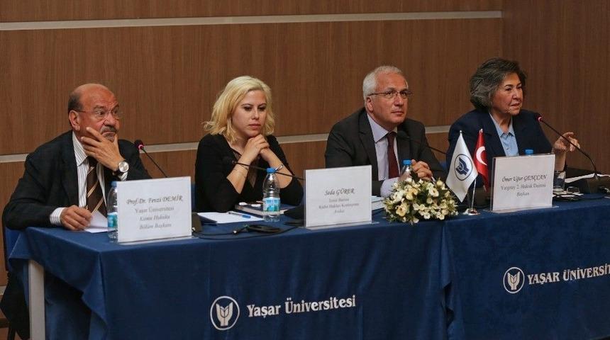 İzmir&rsquo;de T&uuml;m Y&ouml;nleriyle Kadın Hakları Etkinliği