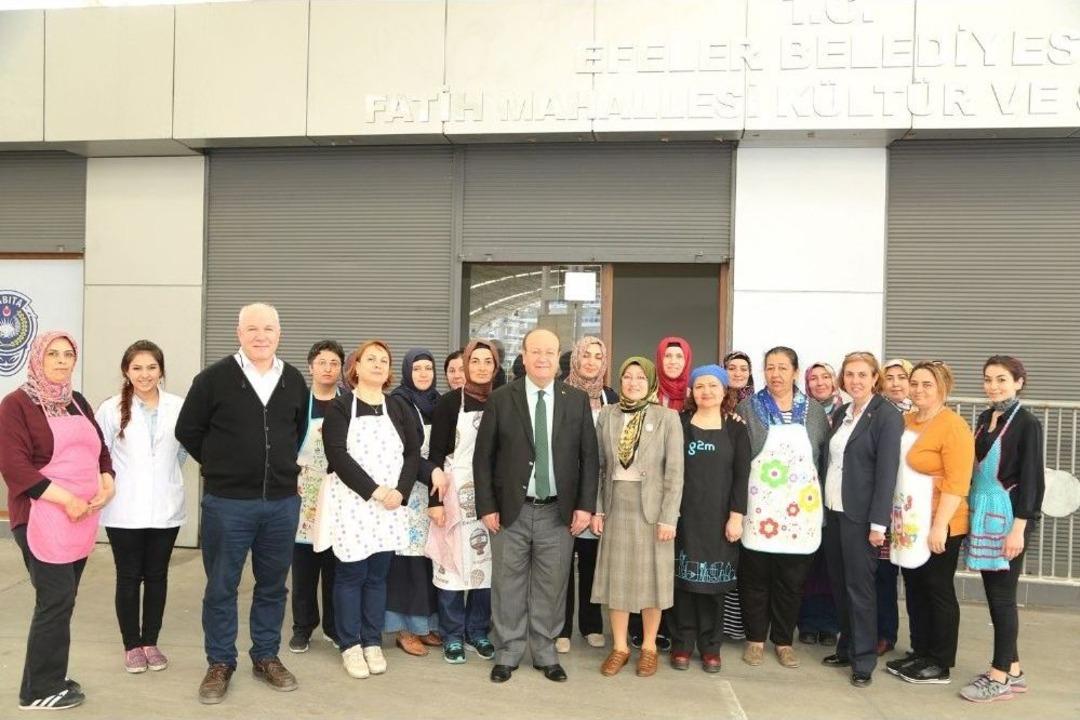 Başkan &Ouml;zakcan&rsquo;dan Kursiyerlere Tam Not