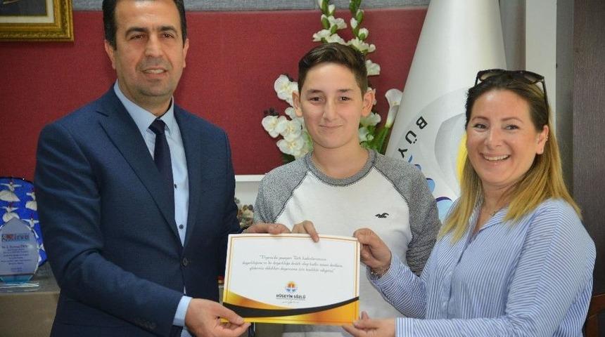 Viyanalı T&uuml;rk Kadınlarından &Ouml;rnek Yardım