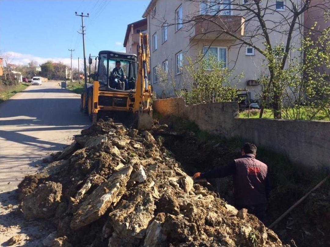 Doğancılar Mevkiinde İ&ccedil;me Suyu Şebeke Hattı Yenileniyor