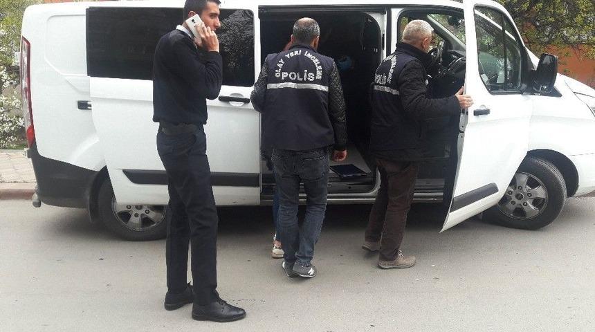 Başkent&rsquo;te Arkadaşını Bacağından Vuran Şahıs Ka&ccedil;tı