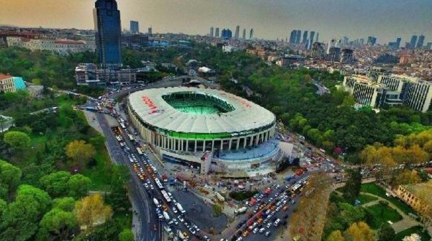 Vodafone Arena 1 Yaşında!..