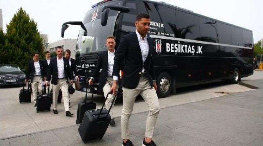 Beşiktaş, Lyon'a Quaresma'sız Gitti
