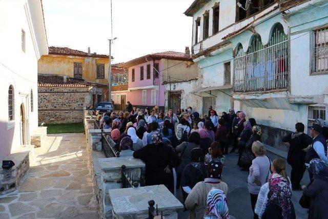 Manisalı Kadınlar Kula&rsquo;yı Gezdi 2