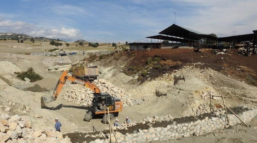 Selendi &Ccedil;ayı G&uuml;venli Hale Getirildi