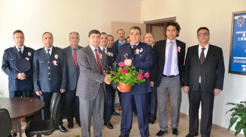 Milli Eğitimden Emniyete Kutlama