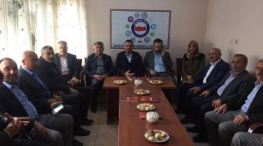 Ak Parti&rsquo;den Memur-sen&rsquo;e Ziyaret