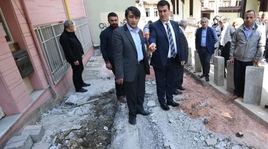 Osmangazi&rsquo;de Kaldırımlar Yenileniyor