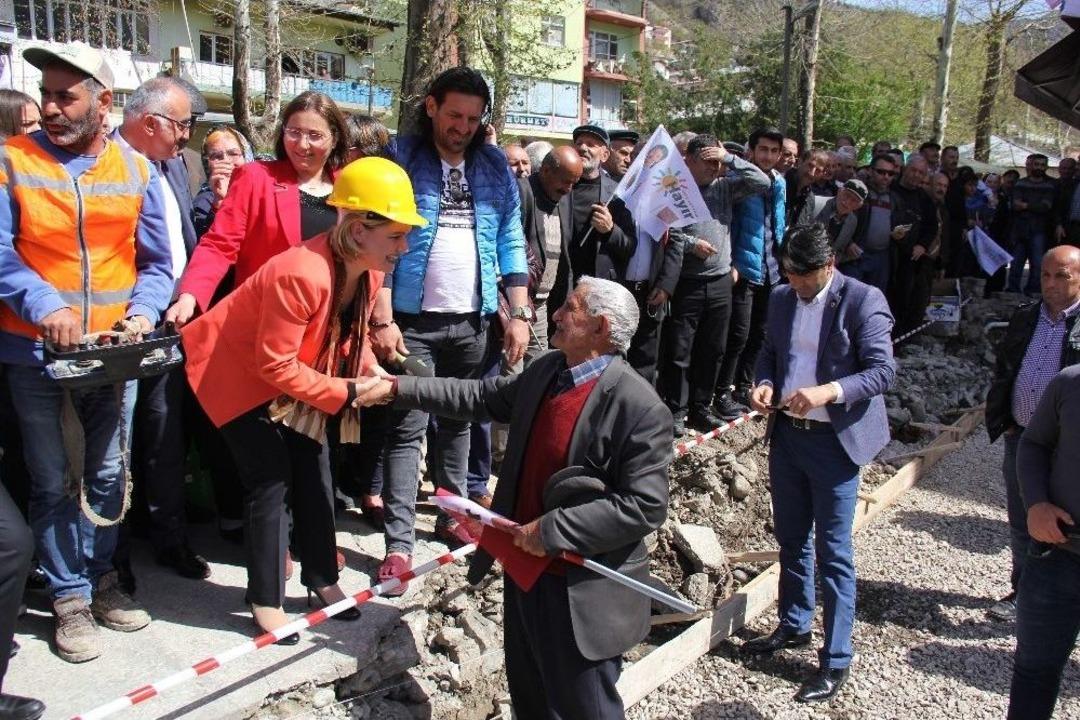 Chp Genel Başkan Yardımcısı Selin Sayek B&ouml;ke Artvin&rsquo;de