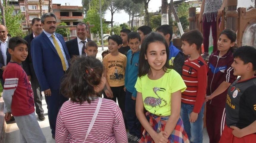 Alıcık, &Ccedil;ocuklarla &Ccedil;ocuk Olup Mutluluklarını Onlarla Birlikte Yaşadı