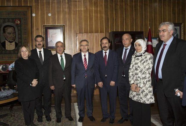 Maliye Bakanı Ağbal, Rekt&ouml;r &Ccedil;omaklı&rsquo;yı Ziyaret Etti 3