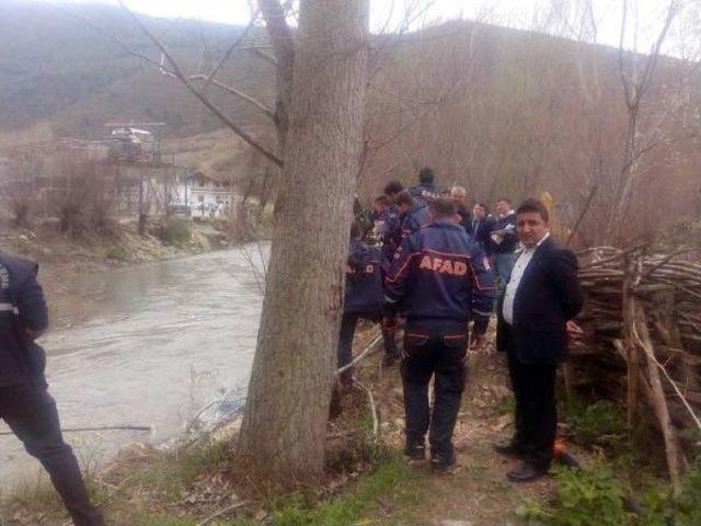 26 Yıl &Ouml;nce Bebeğini Attığı Derede Cesedi Bulundu 2