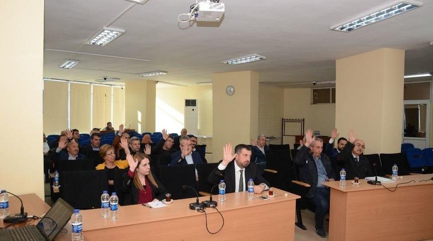 Karacabey Belediyesi&rsquo;nin Faaliyet Raporu Meclisten Ge&ccedil;ti