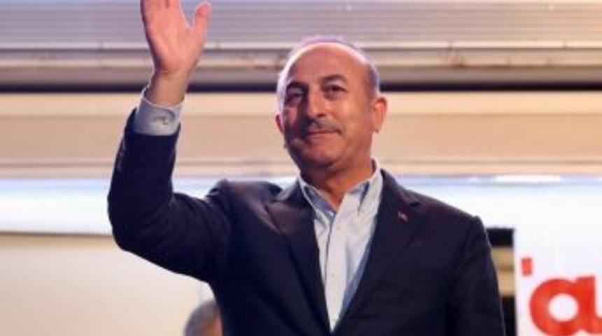 Bakan &Ccedil;avuşoğlu&rsquo;ndan Alanyalı Esnafa M&uuml;jde