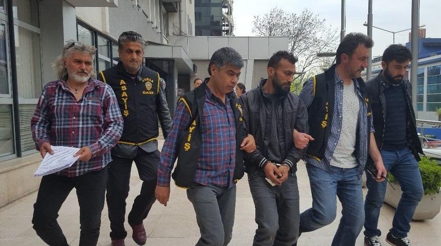 Gasp&ccedil;ı &Ccedil;ift Kıskıvrak Yakalandı