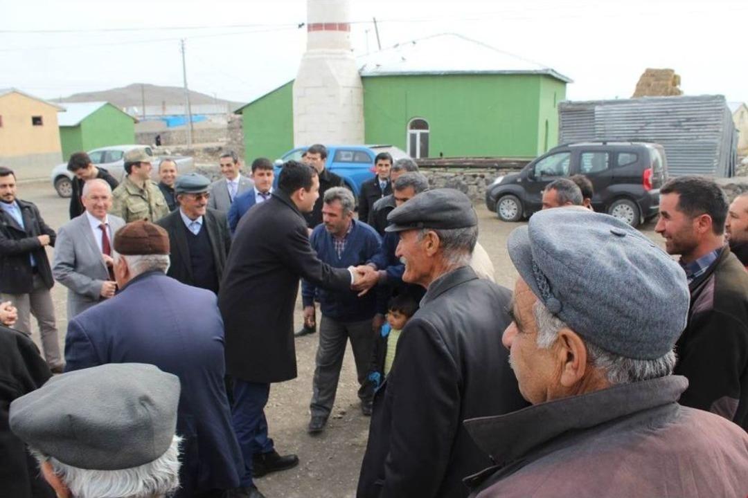 Kaymakam Keklik K&ouml;ylerde