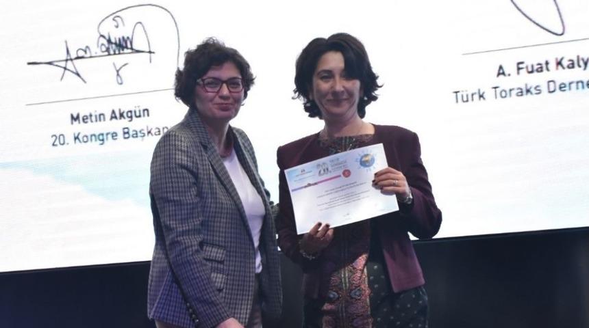 S&ouml;ke Sağlık Y&uuml;ksekokulundan &Uuml;&ccedil;&uuml;nc&uuml;l&uuml;k &Ouml;d&uuml;l&uuml;