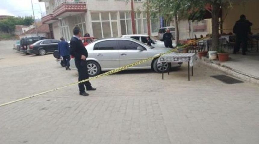 Kahvede Silahlı Alacak Kavgası: 1 &Ouml;l&uuml;, 2 Yaralı