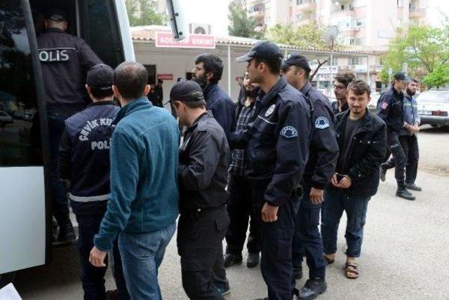 Adana'da 15 Deaş Şüphelisi Adliyede