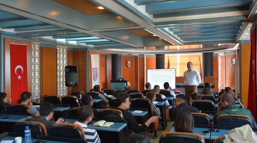 Ayto Akademiden &Uuml;yelerine Dış Ticaret Eğitimi