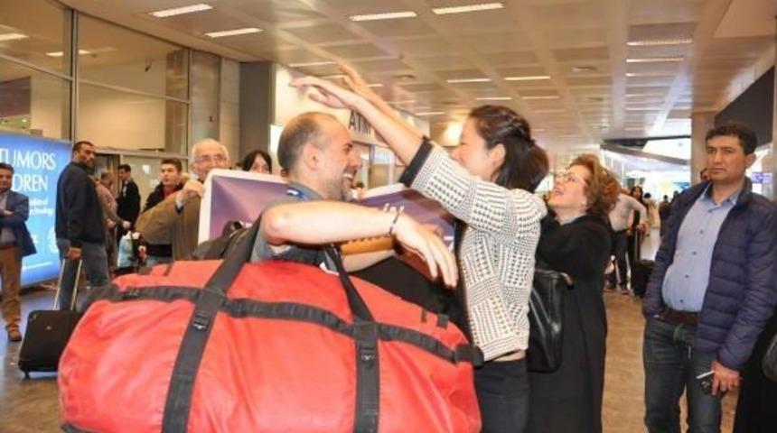 Pervari'deki &Ccedil;ocuklar I&ccedil;in Kutup Maratonu'nda Koştu