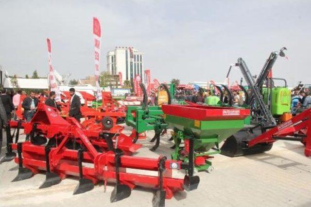 Bakan &Ccedil;elik: Toprağı Koruyamasanız Gelecekten Bahsedemezsiniz 3