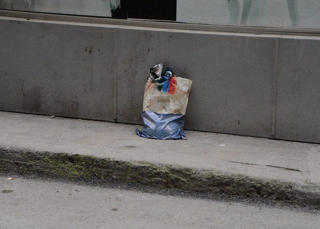 Polislere Aldırış Etmeden Ş&uuml;pheli Poşeti A&ccedil;tı 1