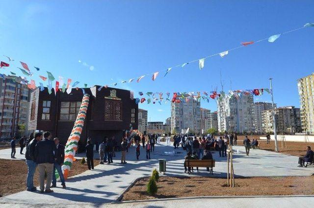 Yeşilyurt Belediyesi Fethi Gemuhluoğlu Bilgi Evi Hizmete Girdi