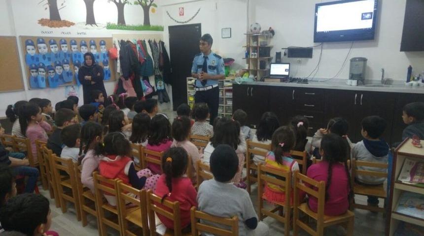 Minik &Ouml;ğrencilere Trafik Eğitimi Verildi