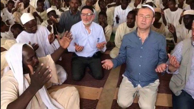 Sudanlı Yetimlerden Türkiye’ye Ve Cumhurbaşkanı’na Dua